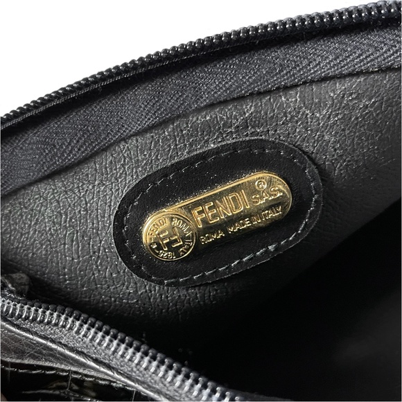 FENDI Vintage Black Pebbled Leather Cosmetic/Makeup Pouch - Picture 12 of 12